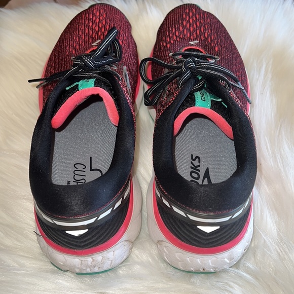 Brooks sneakers - Picture 2 of 6